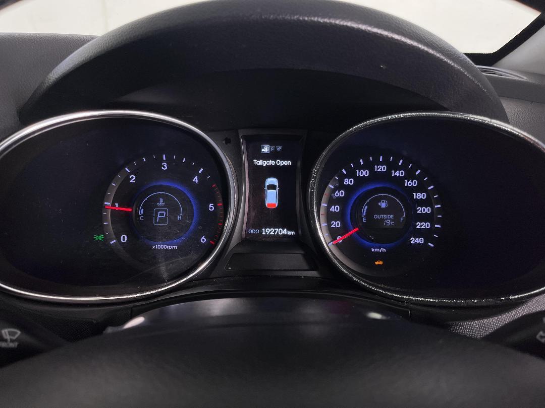 Photo '21' of Hyundai Santa FE