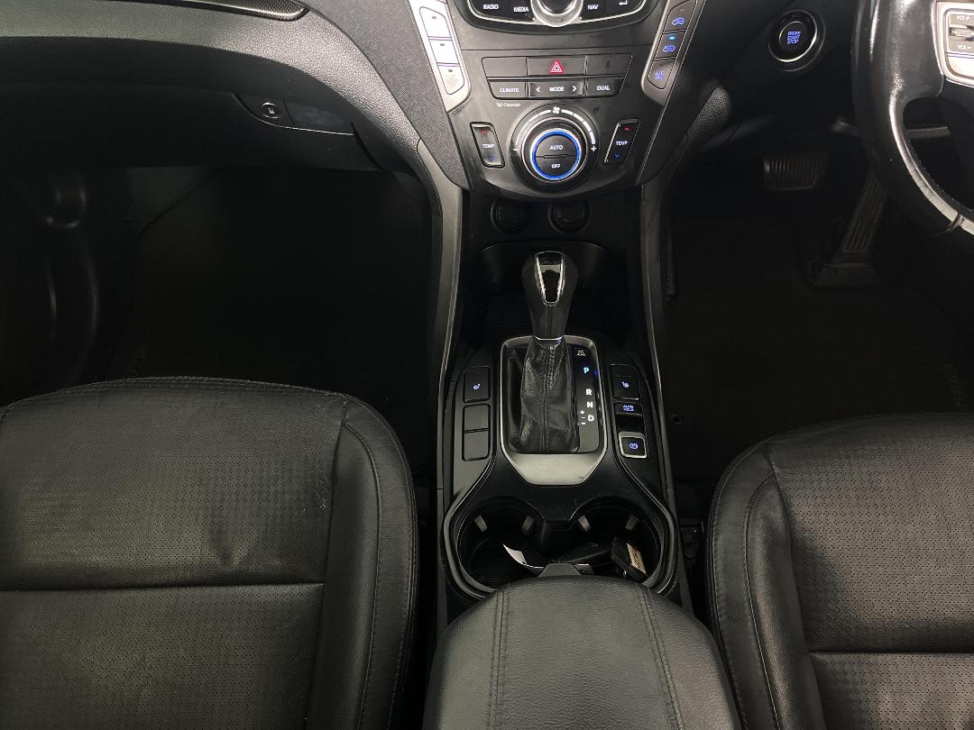 Photo '23' of Hyundai Santa FE