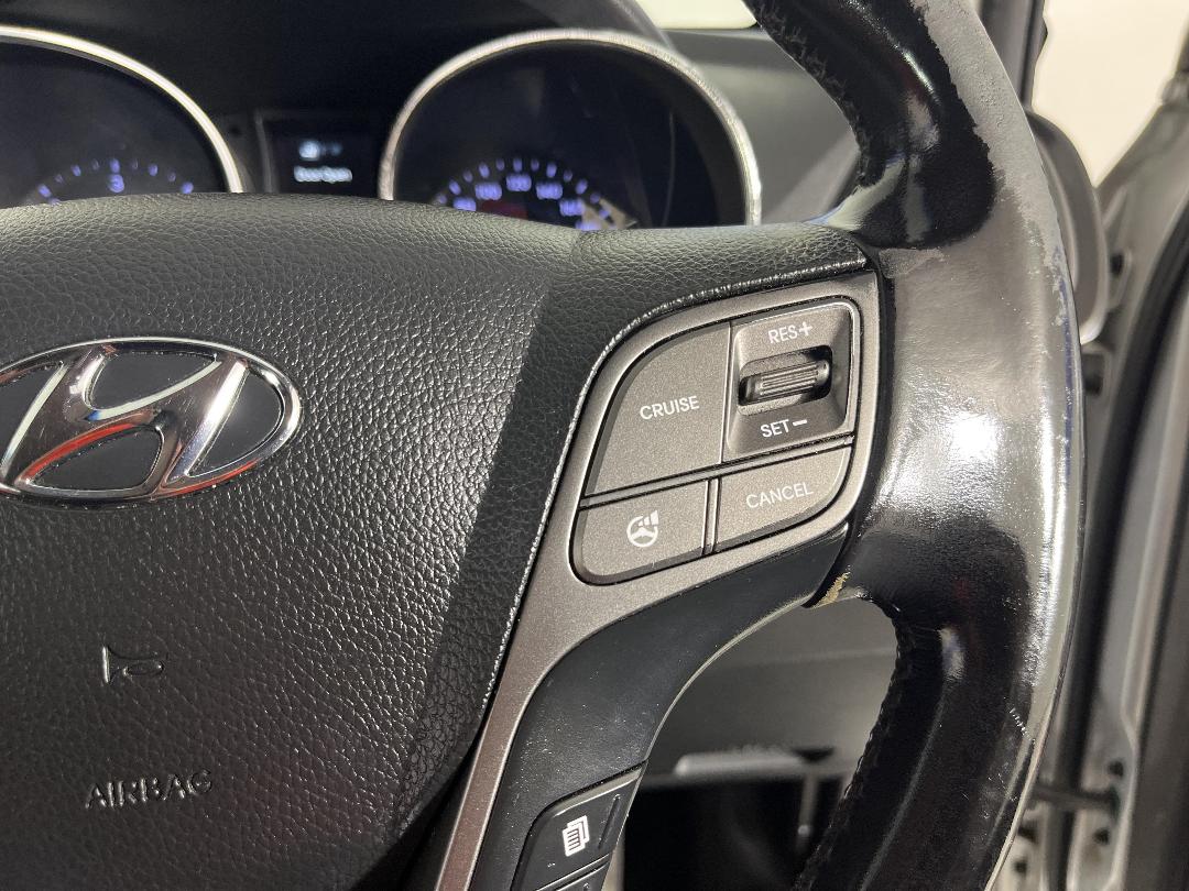 Photo '27' of Hyundai Santa FE