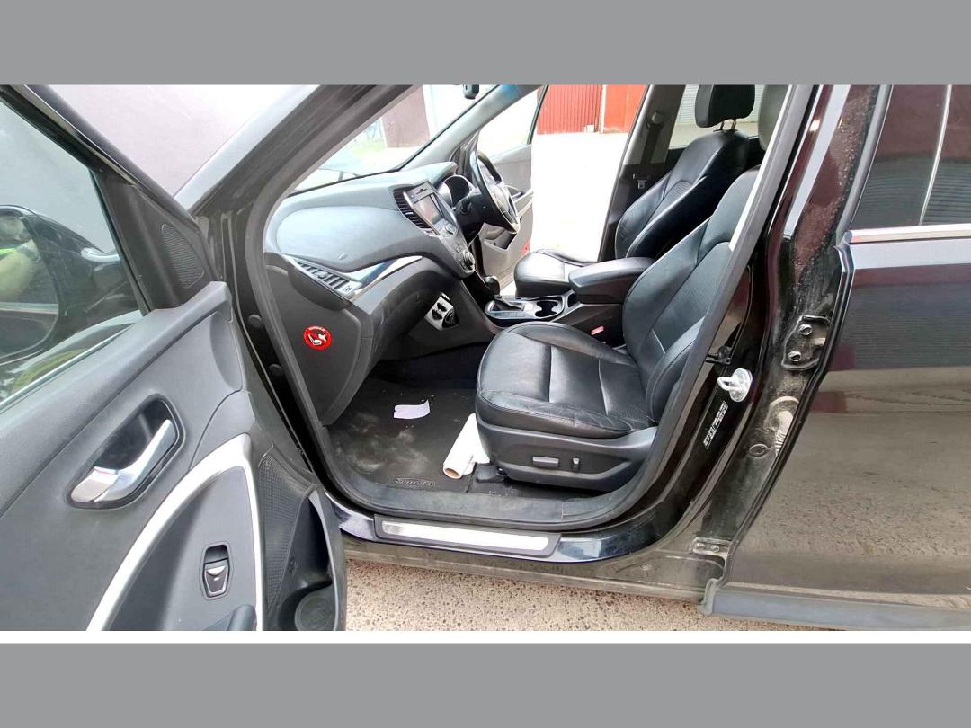 Photo '11' of Hyundai Santa FE DM