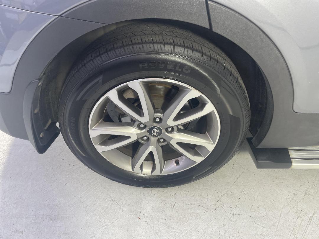 Photo '12' of Hyundai Santa FE