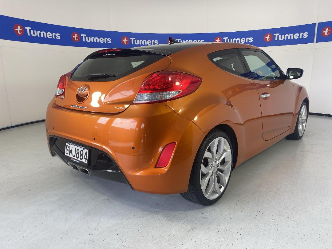 Photo '7' of Hyundai Veloster Photo '7' of Hyundai Veloster