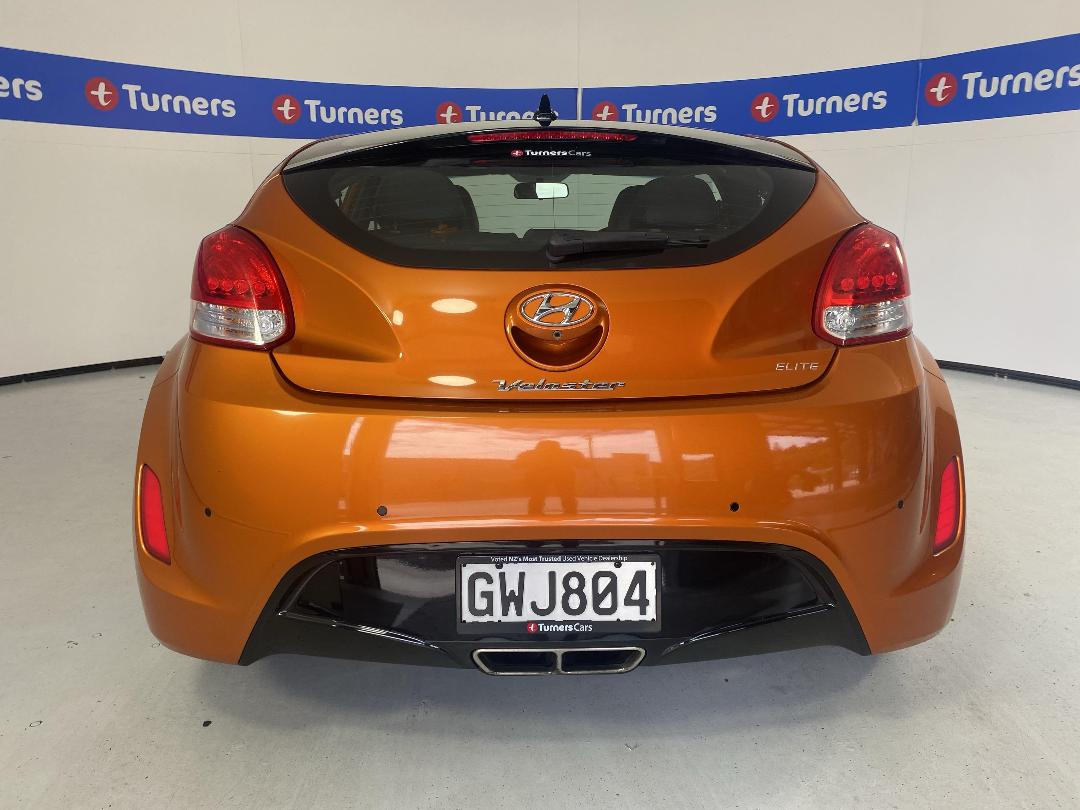 Photo '6' of Hyundai Veloster Photo '6' of Hyundai Veloster