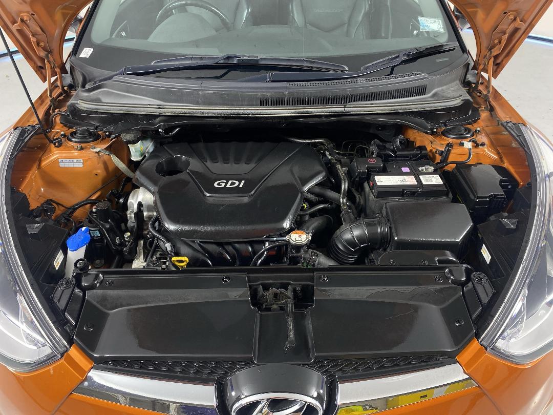 Photo '13' of Hyundai Veloster Photo '13' of Hyundai Veloster