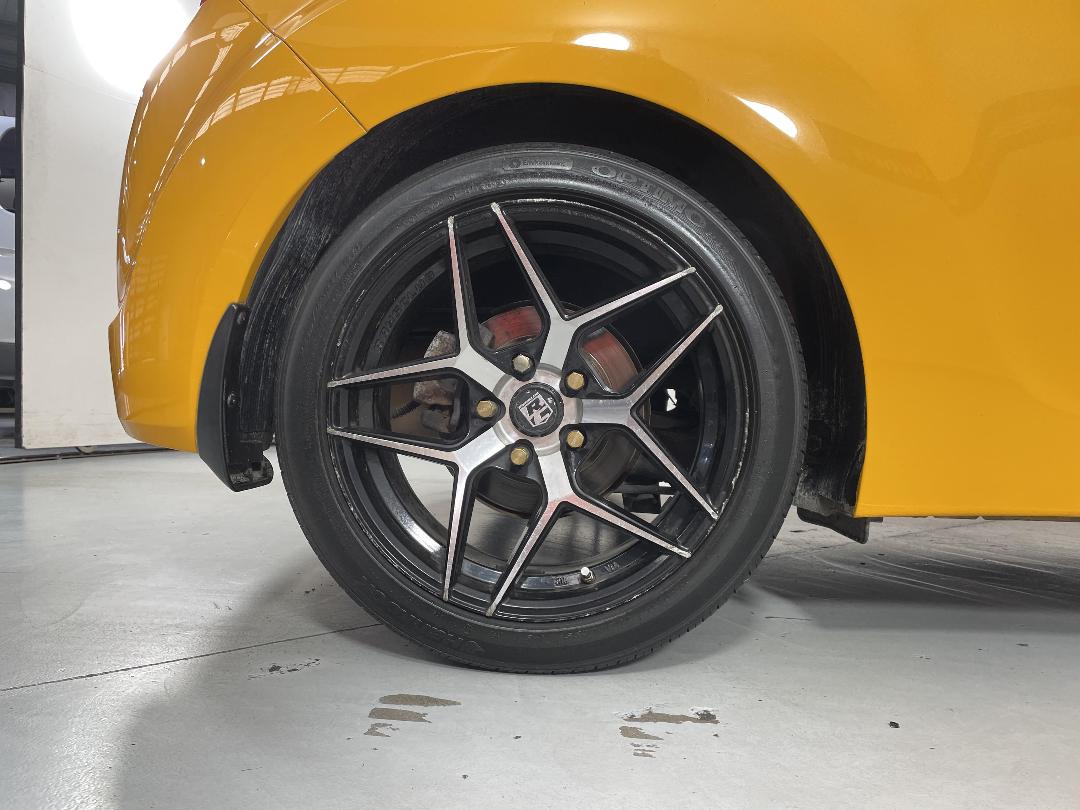 Photo '12' of Hyundai Veloster