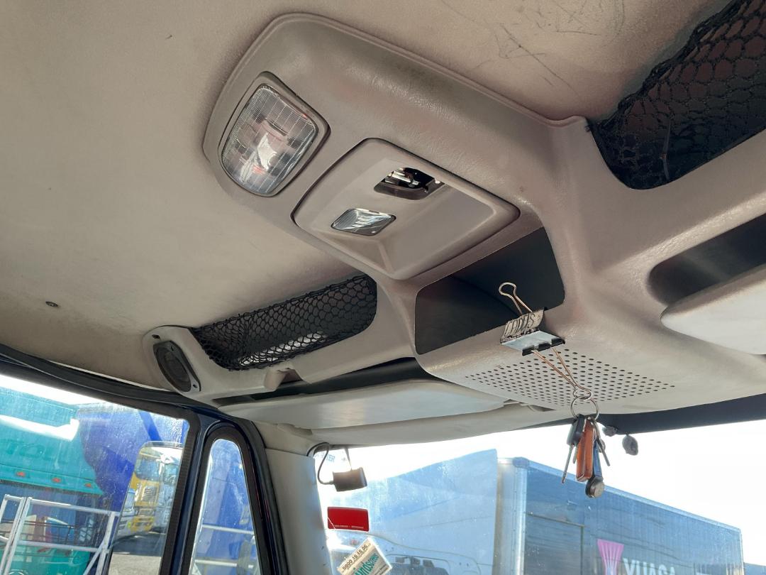 Photo '18' of International 7600 WORKSTAR Tractor Unit