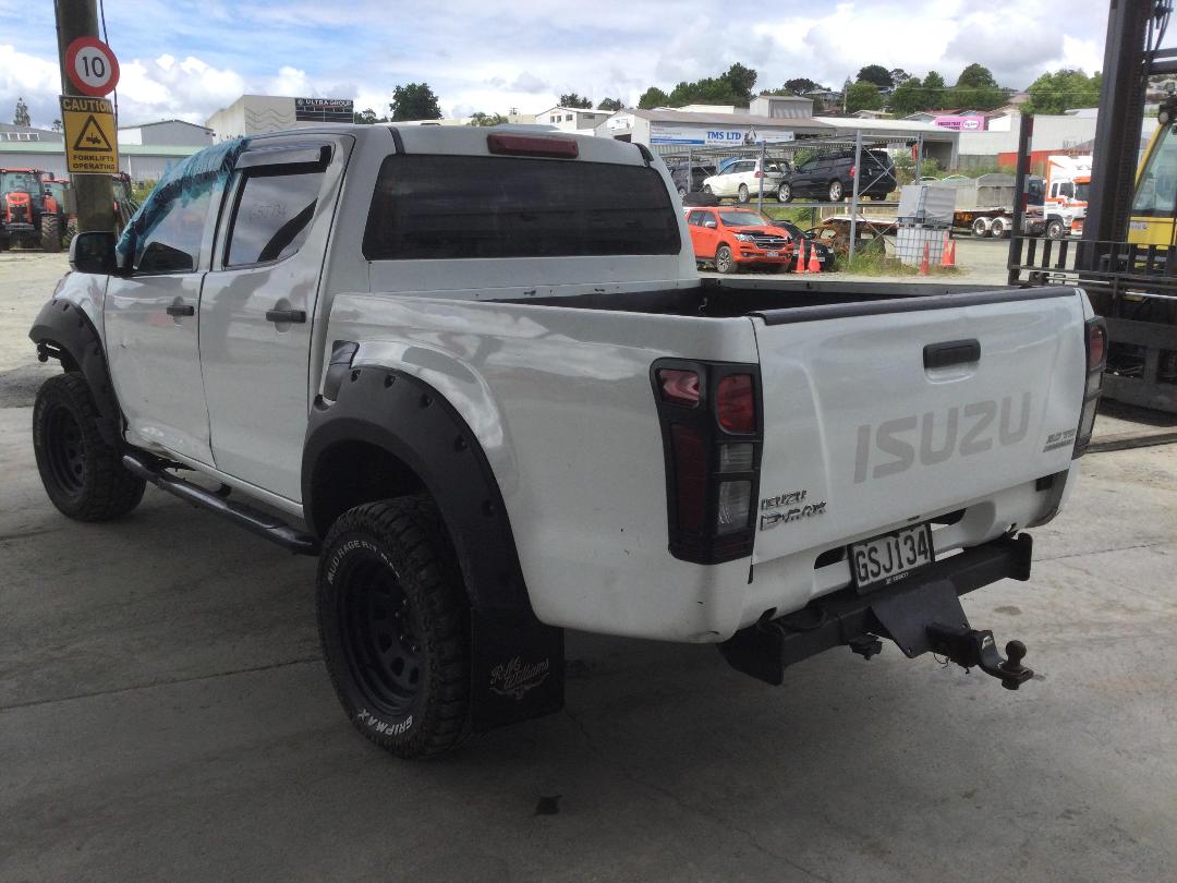 Photo '5' of Isuzu D-MAX LX DC Photo '5' of Isuzu D-MAX LX DC