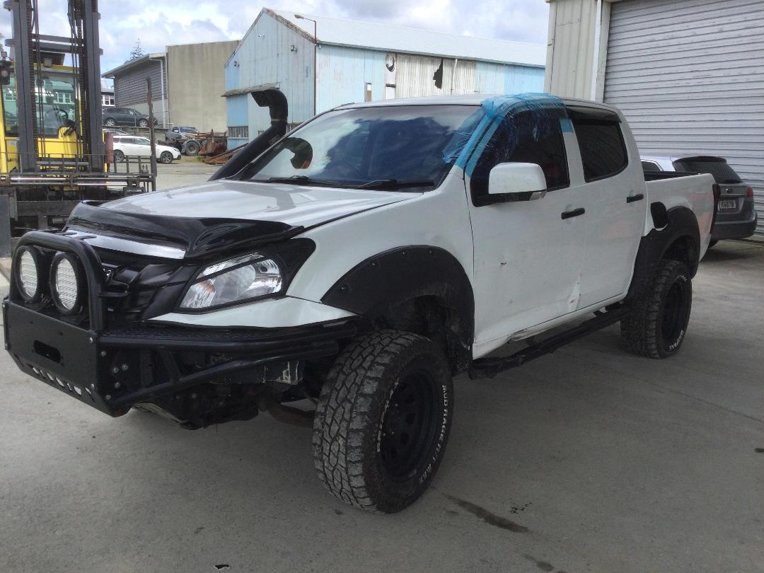 Photo '3' of Isuzu D-MAX LX DC Photo '3' of Isuzu D-MAX LX DC