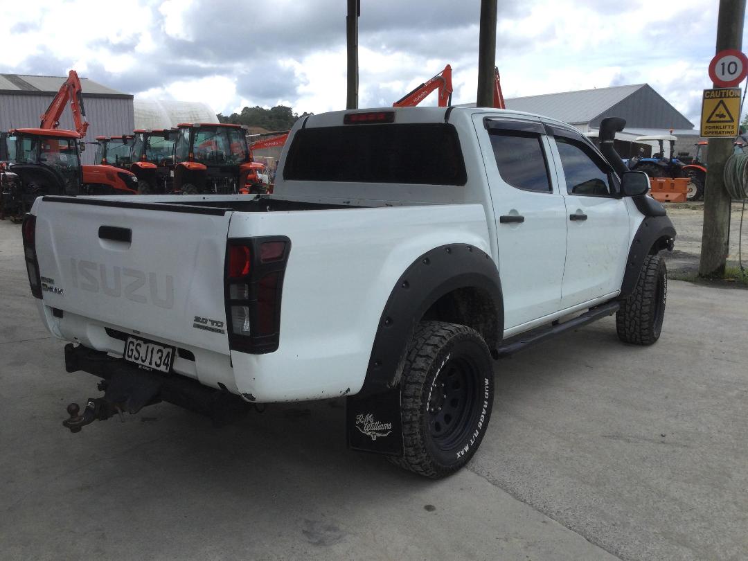 Photo '7' of Isuzu D-MAX LX DC Photo '7' of Isuzu D-MAX LX DC