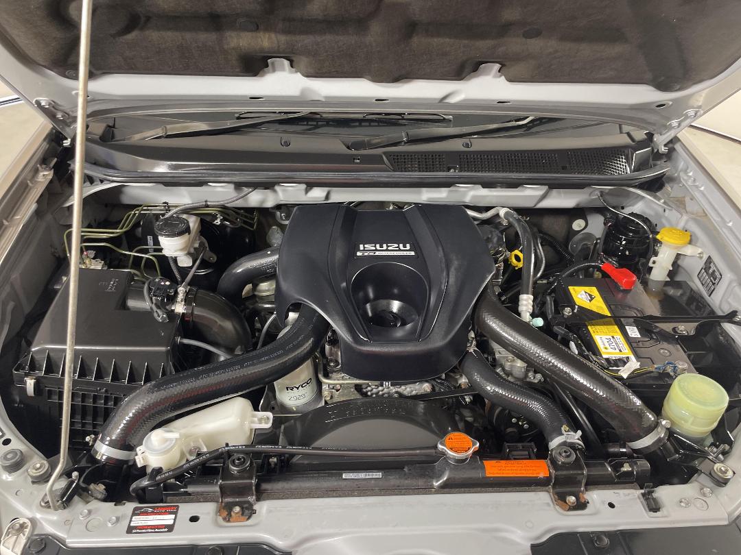 Photo '13' of Isuzu D-MAX