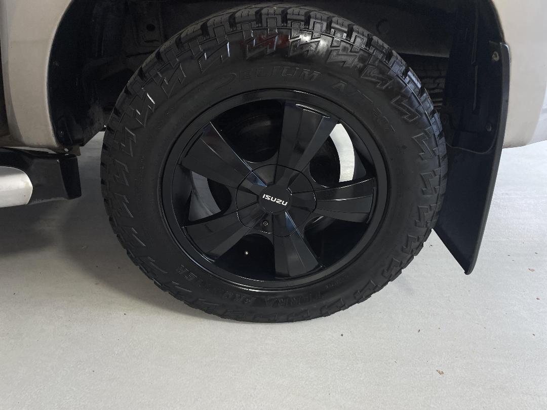 Photo '11' of Isuzu D-MAX