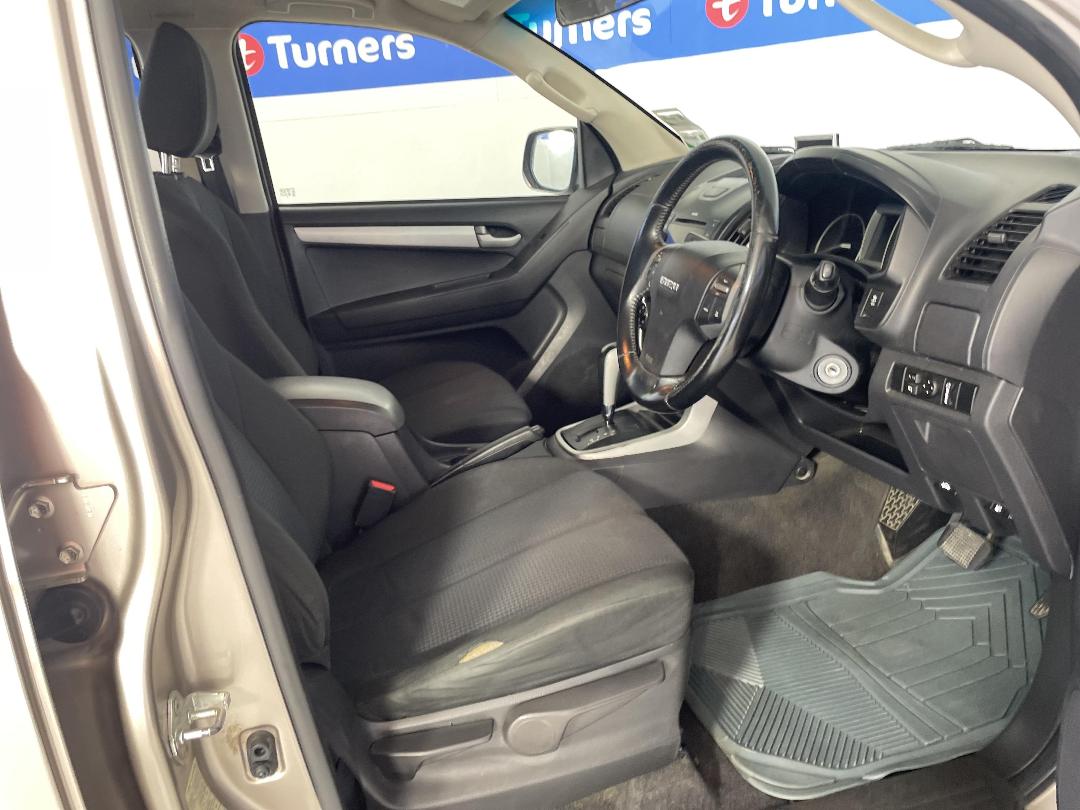 Photo '16' of Isuzu D-MAX