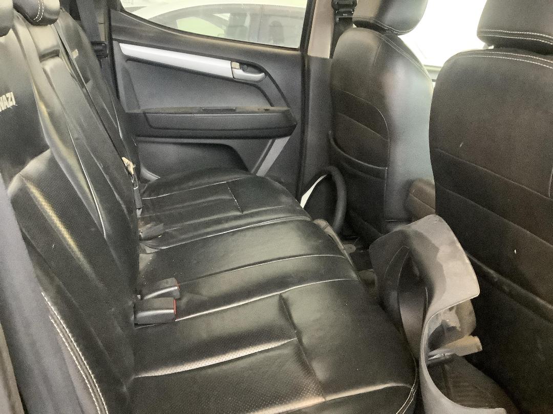 Photo '11' of Isuzu D-MAX Swazi Edition