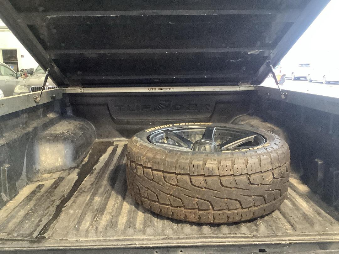 Photo '9' of Isuzu D-MAX Swazi Edition