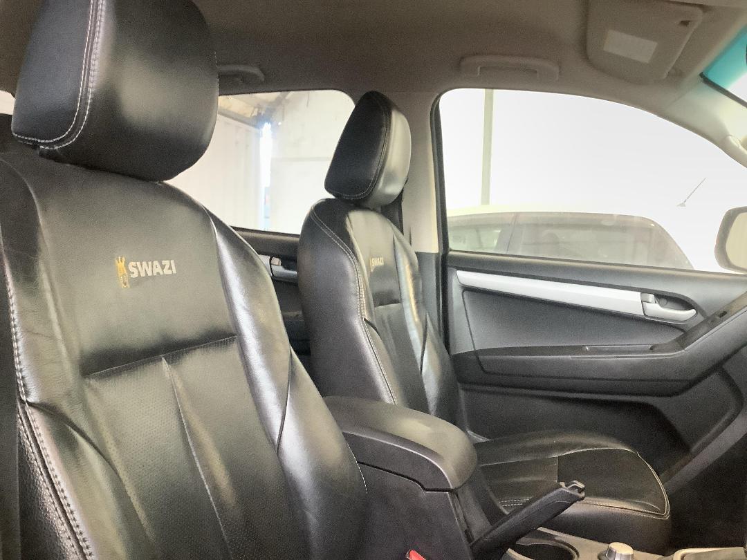 Photo '15' of Isuzu D-MAX Swazi Edition