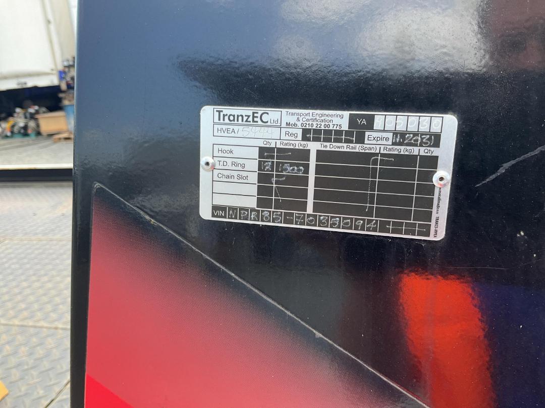 Photo '20' of Isuzu ELF Transporter