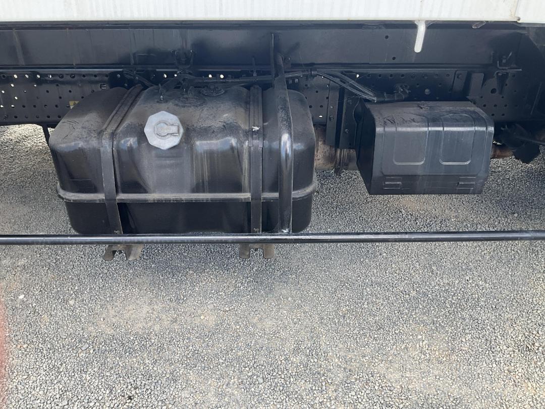 Photo '21' of Isuzu ELF Transporter