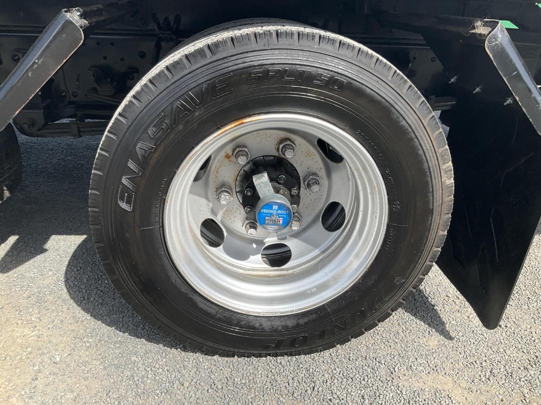 Photo '33' of Isuzu ELF Transporter