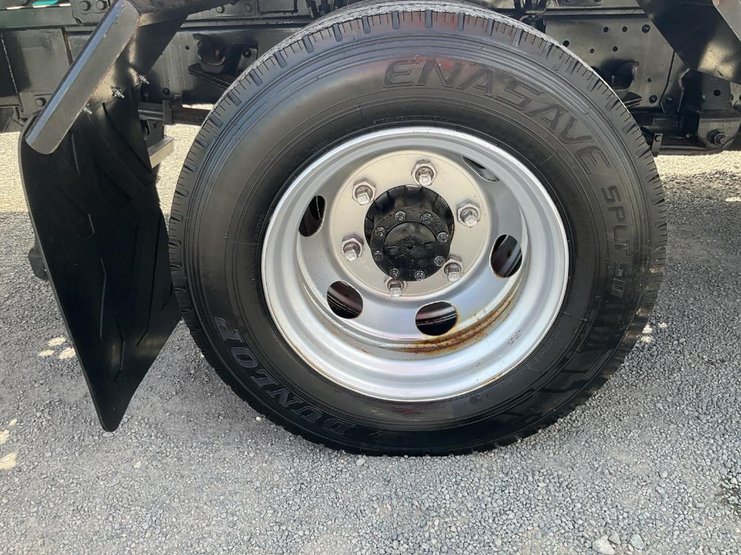 Photo '35' of Isuzu ELF Transporter