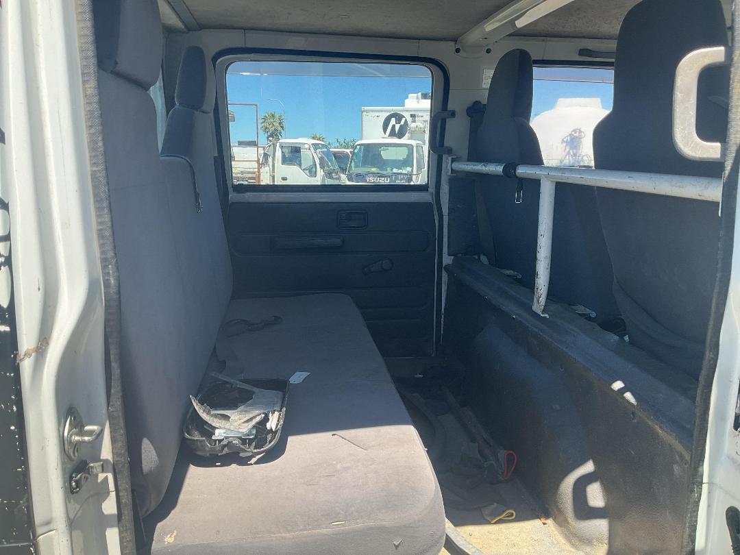 Photo '19' of Isuzu ELF Flat Deck