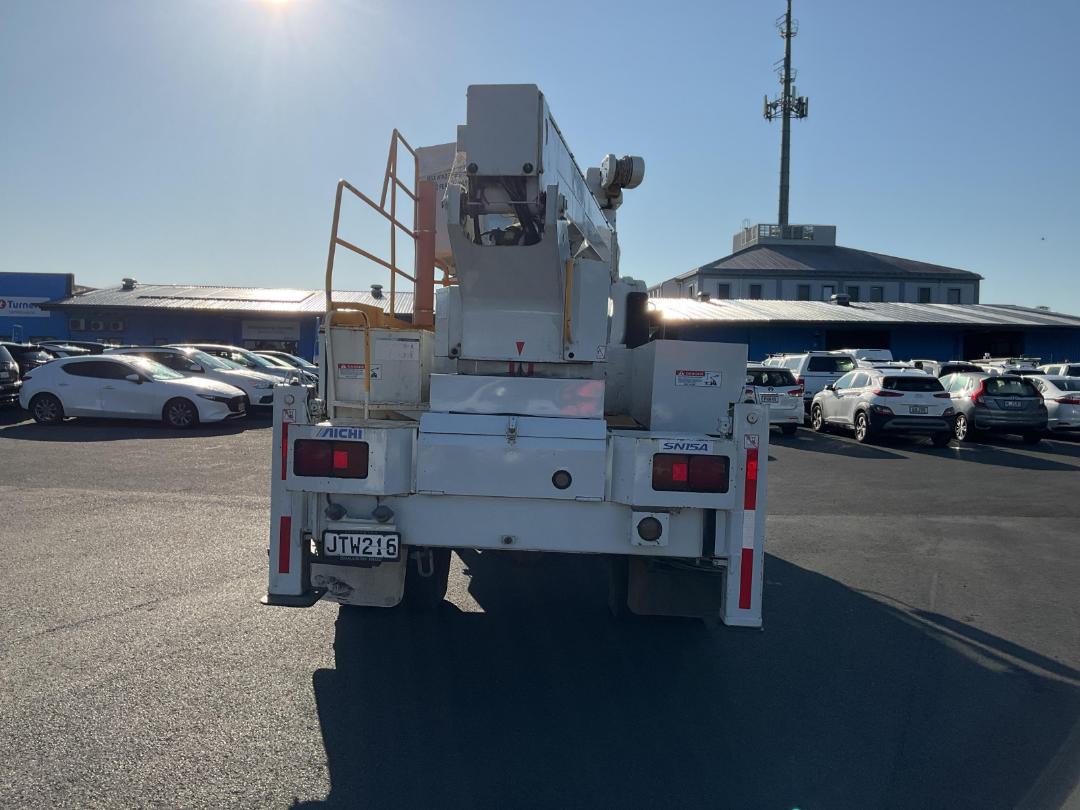 Photo '6' of Isuzu F Series FSS550P Cherry Picker/EWP