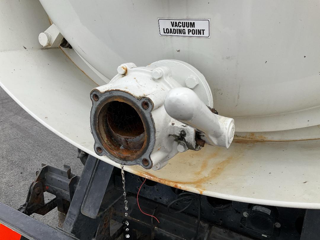 Photo '39' of Isuzu Forward Sucker/Vacuum