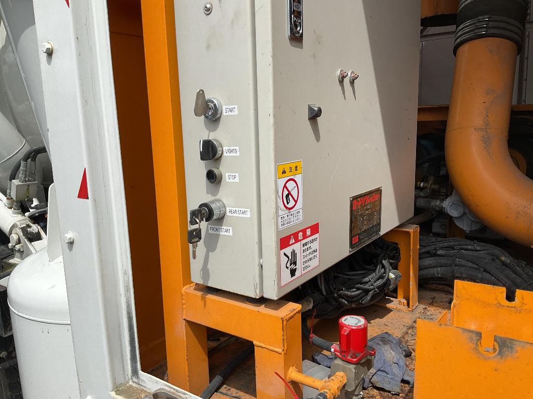 Photo '45' of Isuzu Forward Sucker/Vacuum