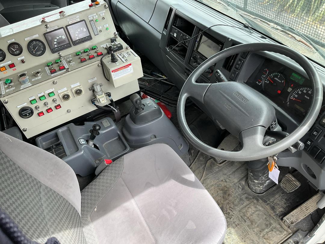 Photo '17' of Isuzu Forward Sucker/Vacuum