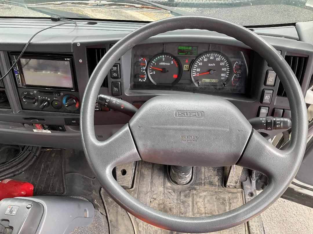 Photo '18' of Isuzu Forward Sucker/Vacuum