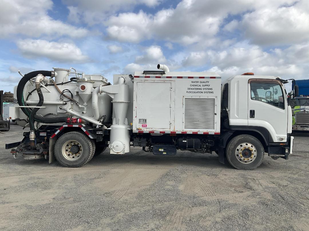 Photo '46' of Isuzu Forward Sucker/Vacuum Photo '46' of Isuzu Forward Sucker/Vacuum