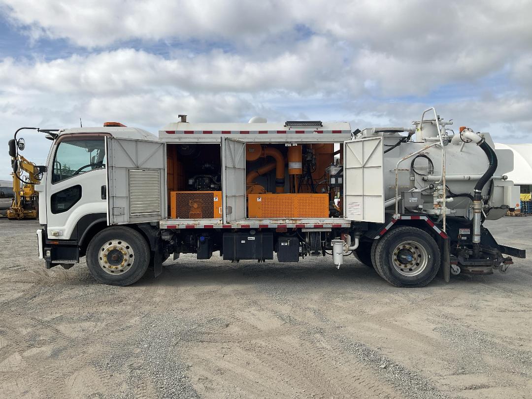 Photo '51' of Isuzu Forward Sucker/Vacuum Photo '51' of Isuzu Forward Sucker/Vacuum