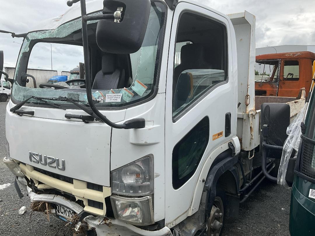 Photo '7' of Isuzu Forward FRR90-TIPPER Flat Deck Photo '7' of Isuzu Forward FRR90-TIPPER Flat Deck