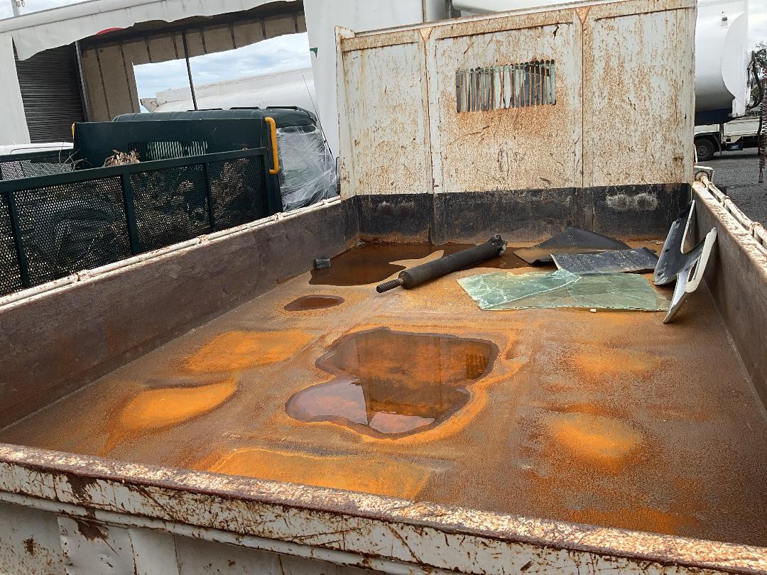 Photo '5' of Isuzu Forward FRR90-TIPPER Flat Deck Photo '5' of Isuzu Forward FRR90-TIPPER Flat Deck