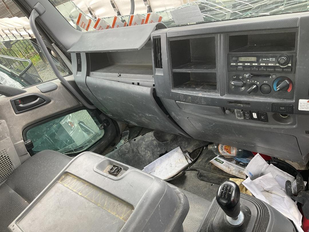 Photo '14' of Isuzu Forward FRR90-TIPPER Flat Deck Photo '14' of Isuzu Forward FRR90-TIPPER Flat Deck