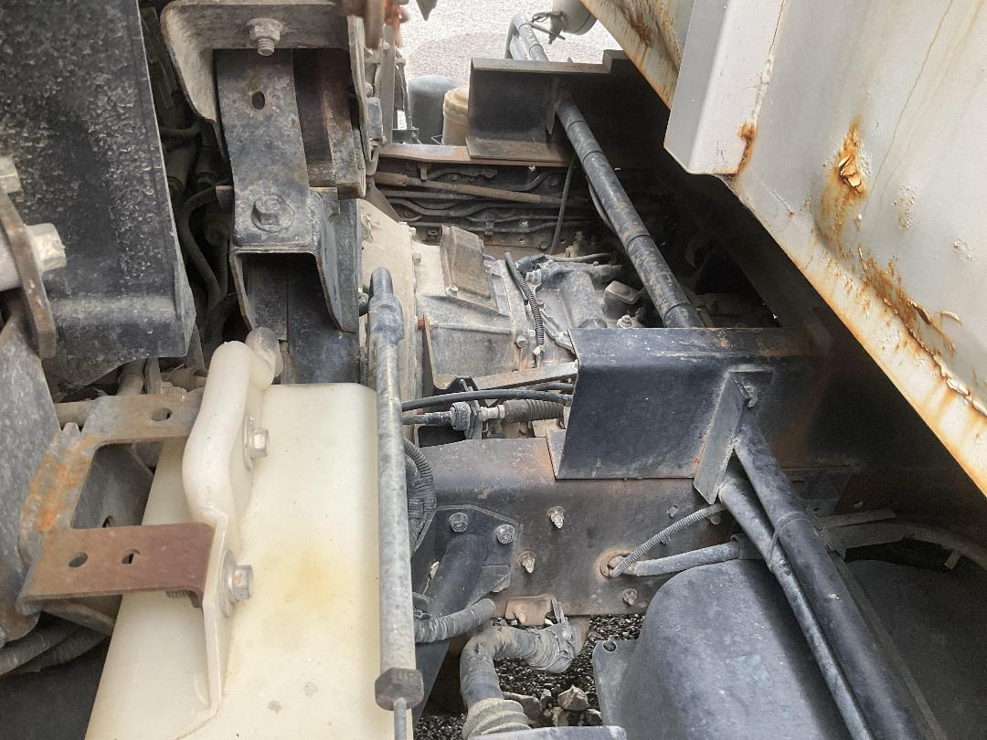 Photo '19' of Isuzu Forward FRR90-TIPPER Flat Deck Photo '19' of Isuzu Forward FRR90-TIPPER Flat Deck