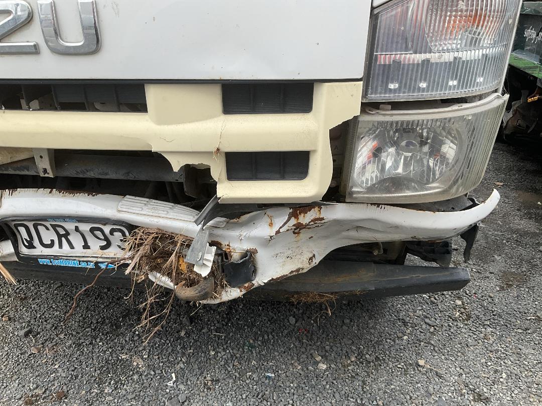 Photo '26' of Isuzu Forward FRR90-TIPPER Flat Deck Photo '26' of Isuzu Forward FRR90-TIPPER Flat Deck