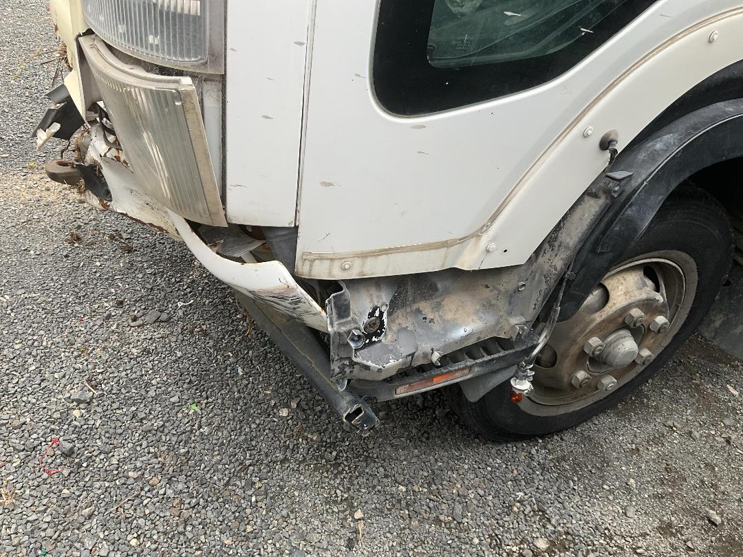 Photo '25' of Isuzu Forward FRR90-TIPPER Flat Deck Photo '25' of Isuzu Forward FRR90-TIPPER Flat Deck