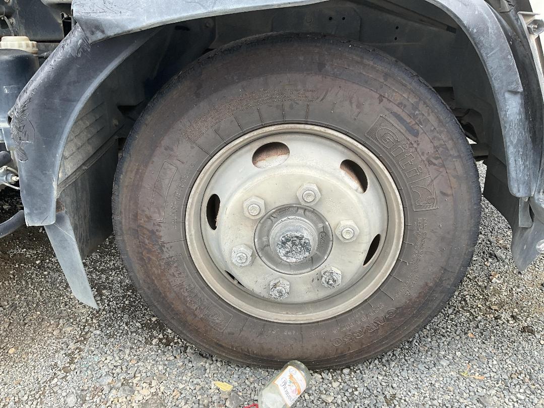 Photo '35' of Isuzu Forward FRR90-TIPPER Flat Deck Photo '35' of Isuzu Forward FRR90-TIPPER Flat Deck