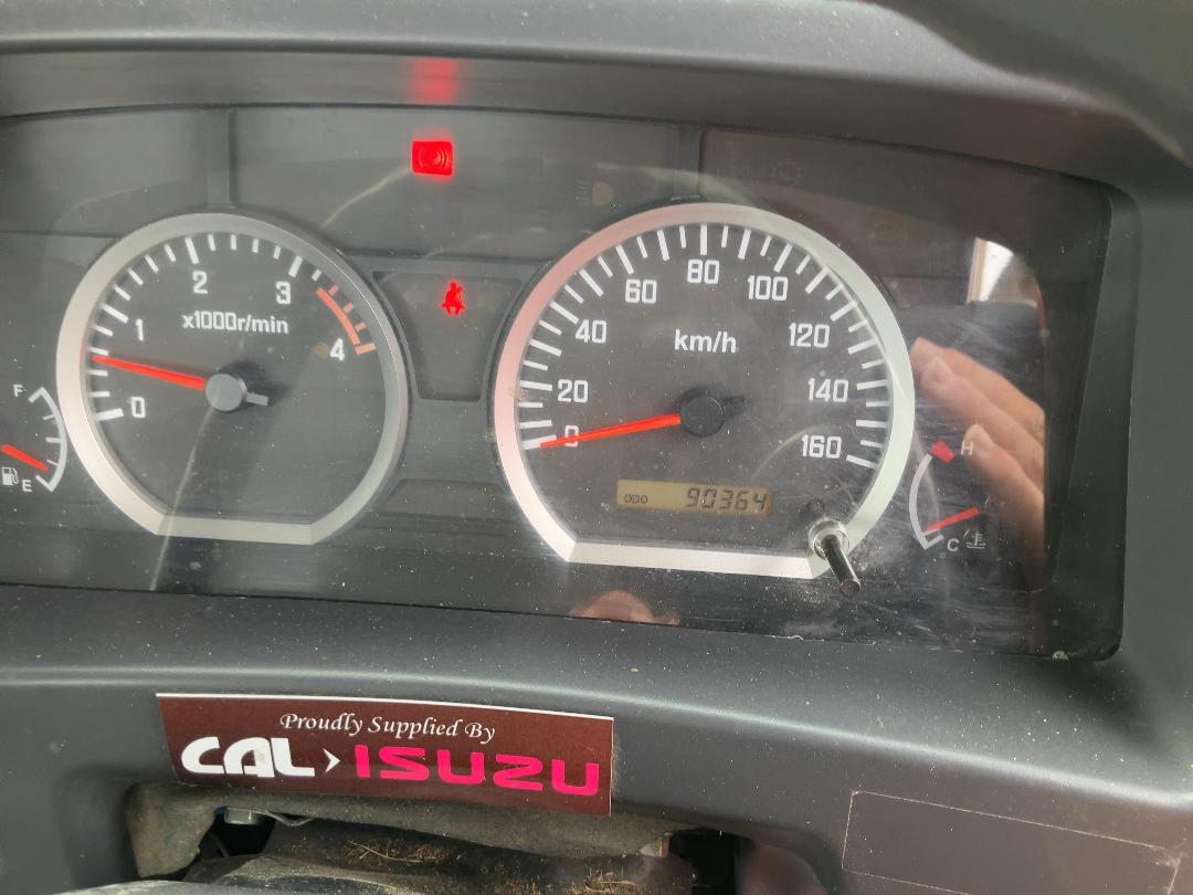 Photo '17' of Isuzu N Series NPR350M Transporter