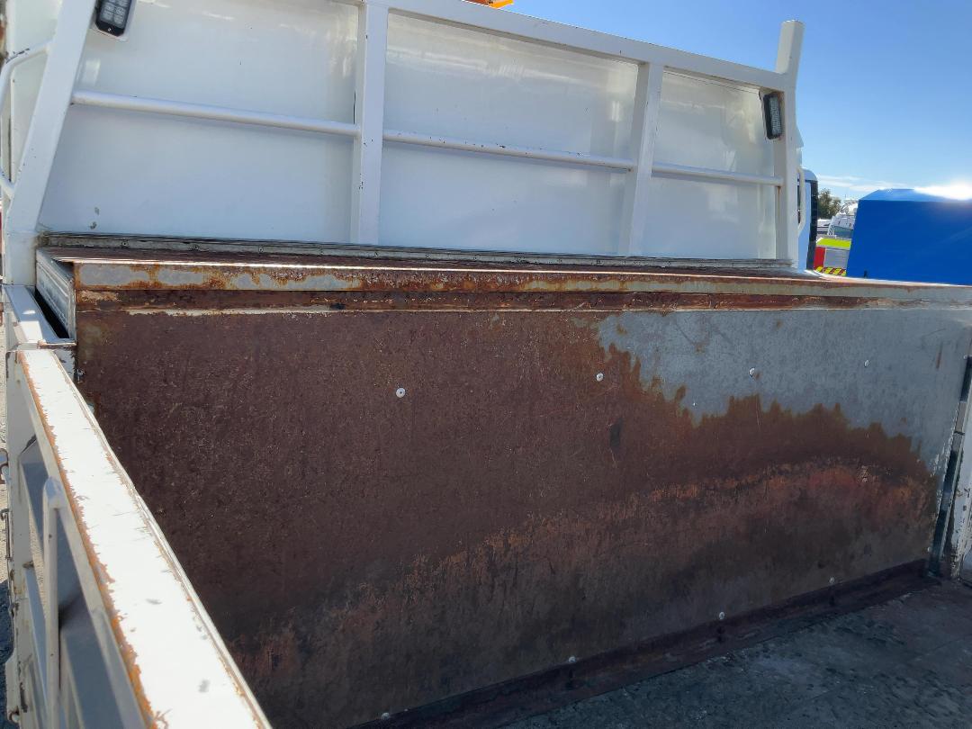 Photo '18' of Isuzu N Series NPR325M AMT Tipper