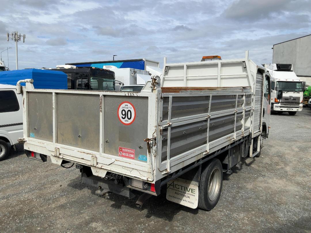 Photo '4' of Isuzu N Series NPR325M AMT Tipper