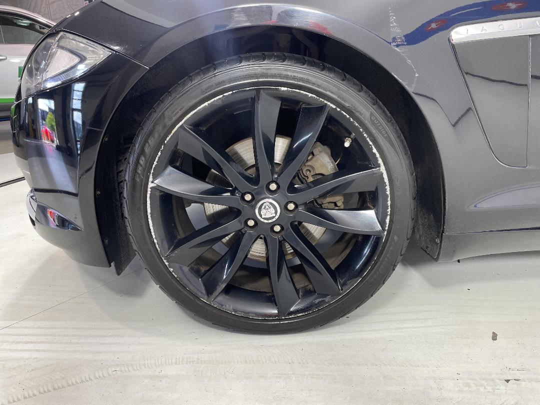 Photo '10' of Jaguar XF