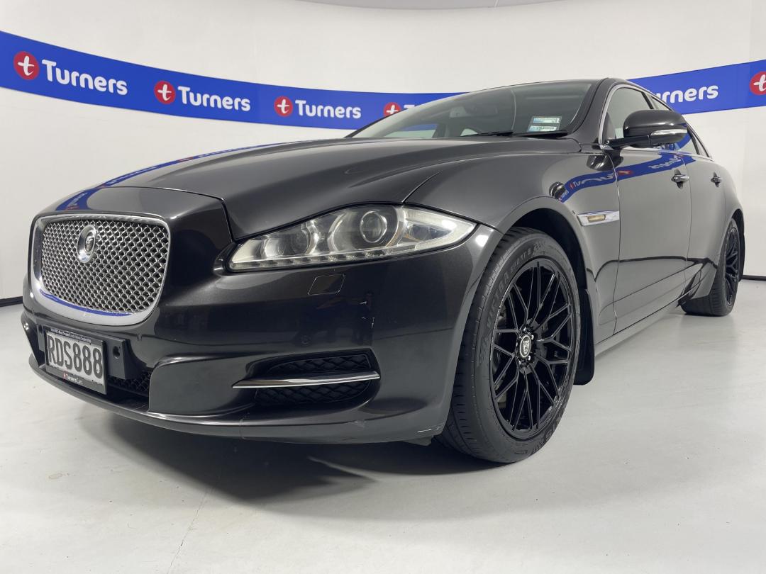 Photo '4' of Jaguar XJ