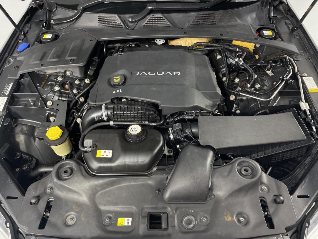 Photo '13' of Jaguar XJ