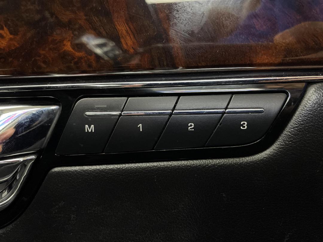 Photo '32' of Jaguar XJ