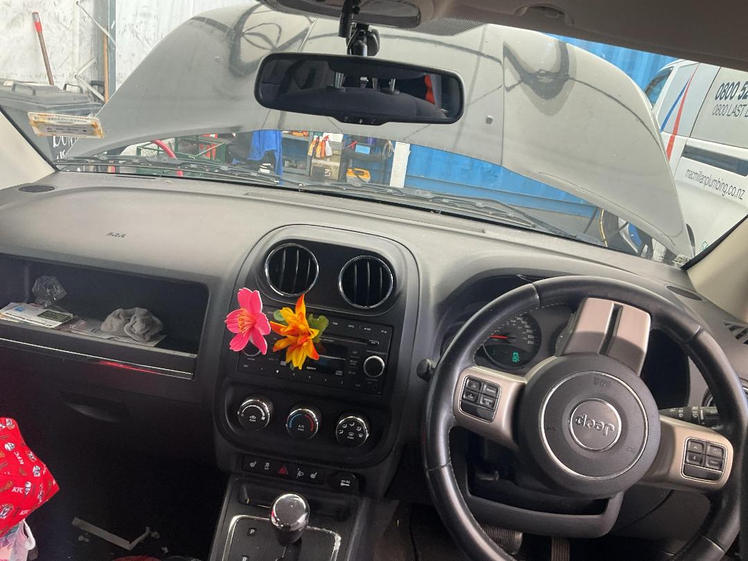 Photo '25' of Jeep Compass Photo '25' of Jeep Compass