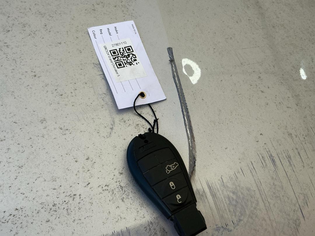 Photo '14' of Jeep Grand Cherokee Overland CRD Photo '14' of Jeep Grand Cherokee Overland CRD