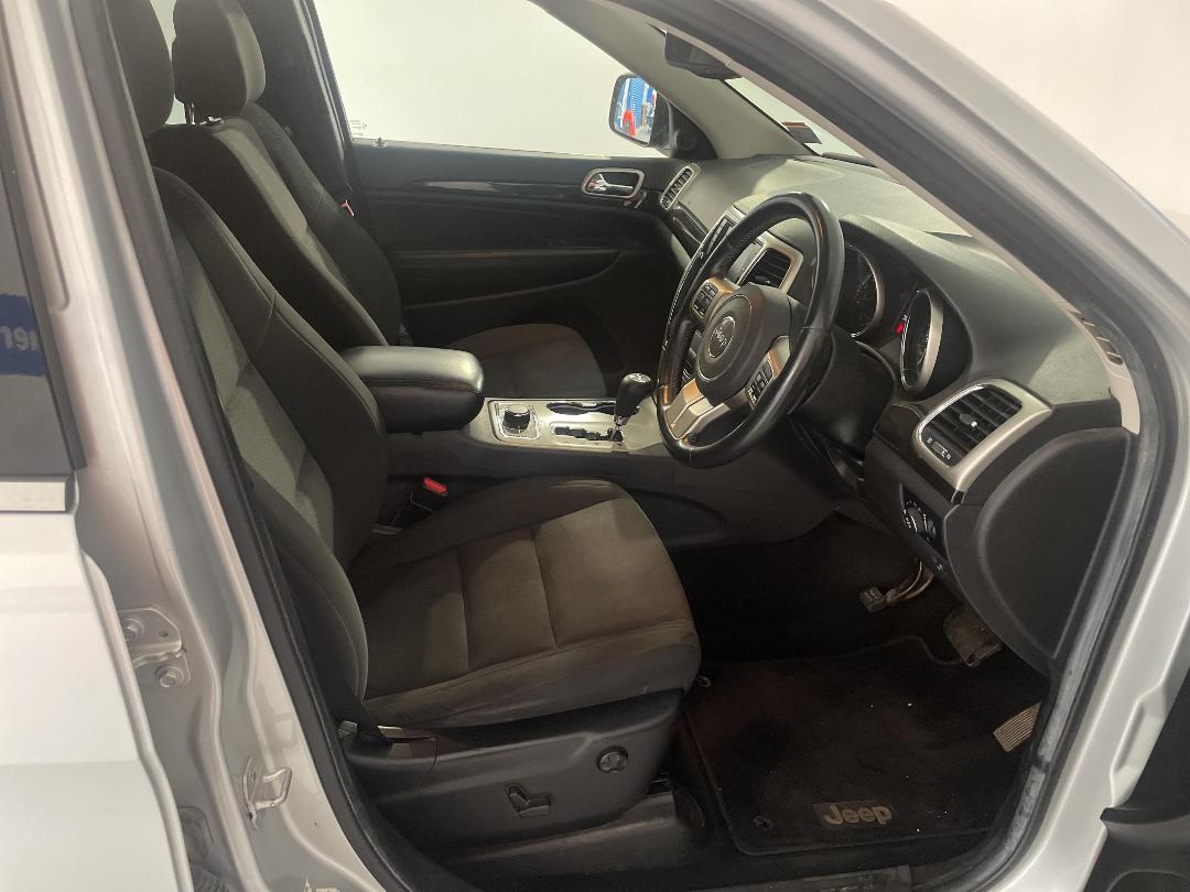 Photo '16' of Jeep Grand Cherokee