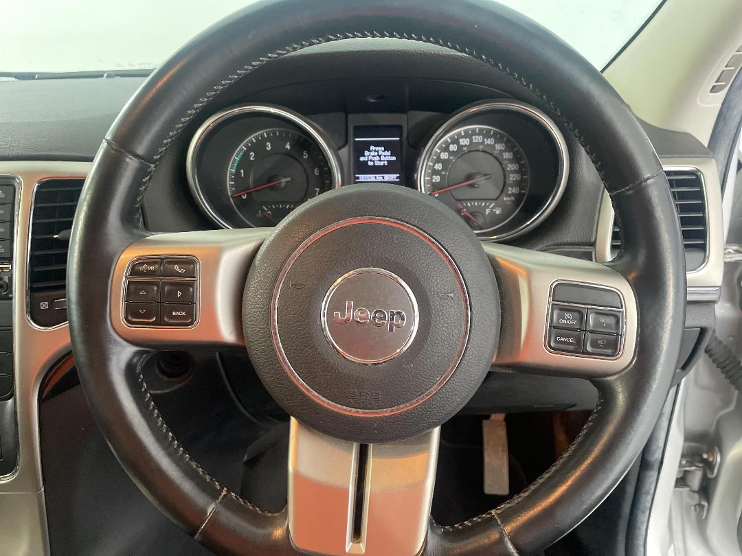 Photo '28' of Jeep Grand Cherokee