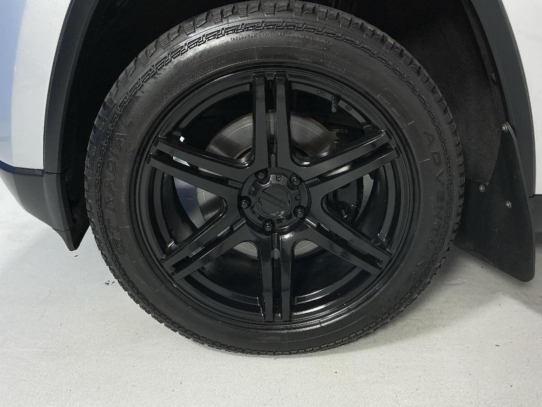 Photo '10' of Jeep Grand Cherokee